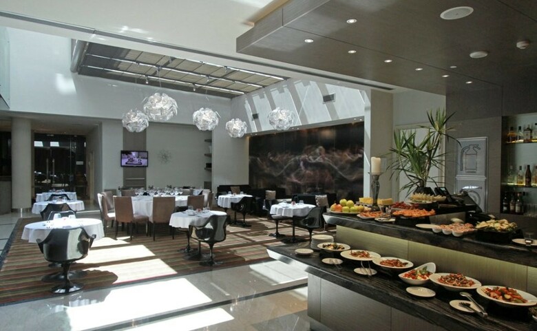 Recoleta Grand Hotel