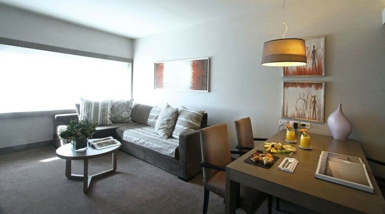 Recoleta Grand Hotel
