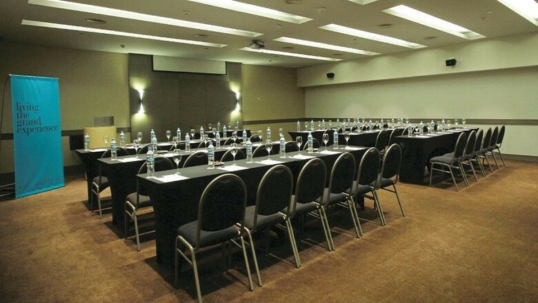 Recoleta Grand Hotel