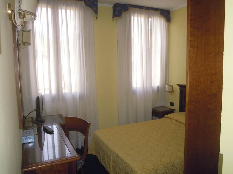 Hotel Alloggi Marinella
