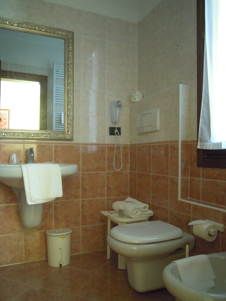 Hotel Alloggi Marinella