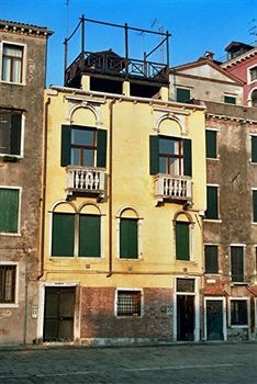 Bed & Breakfast Residenza Al Pozzo