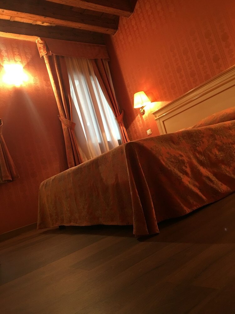 Hotel Lanterna Di Marco Polo