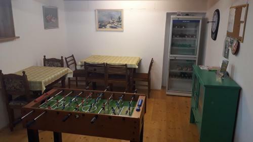 Hostal Pension 48
