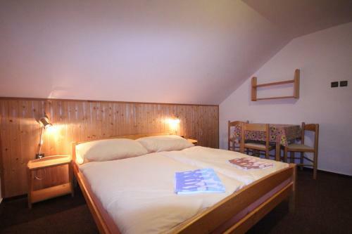 Hostal Pension Kub�t