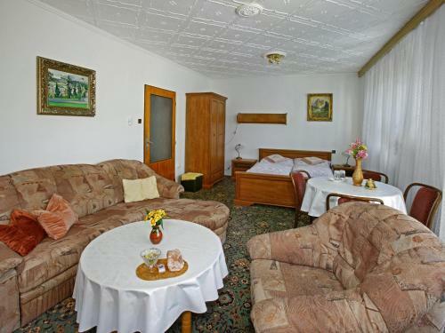 Hostal Pension Villa Hany