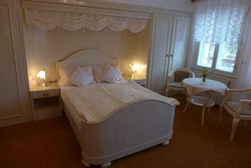 Hostal George Pension