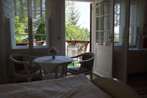 Hostal George Pension
