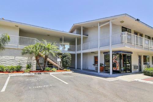 Motel 6 Santa Barbara - Goleta