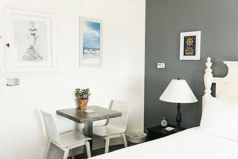 Hotel Seaside Laguna Inn & Suites