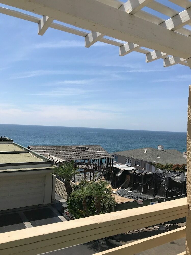 Hotel Seaside Laguna Inn & Suites