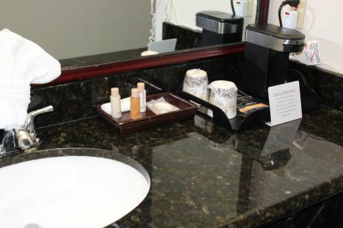 Hotel O'cairns Inn And Suites