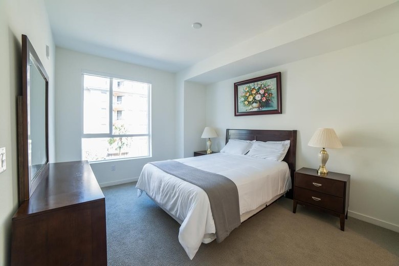 Wilshire Residence Apartment