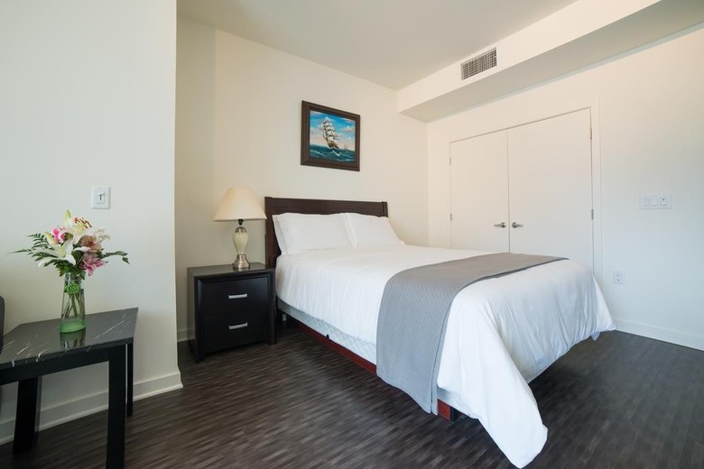Wilshire Residence Apartment