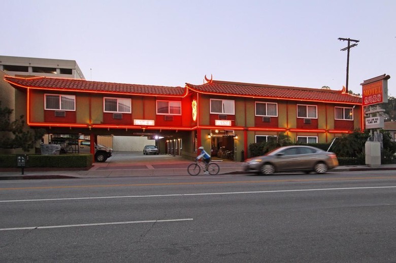 Royal Pagoda Motel
