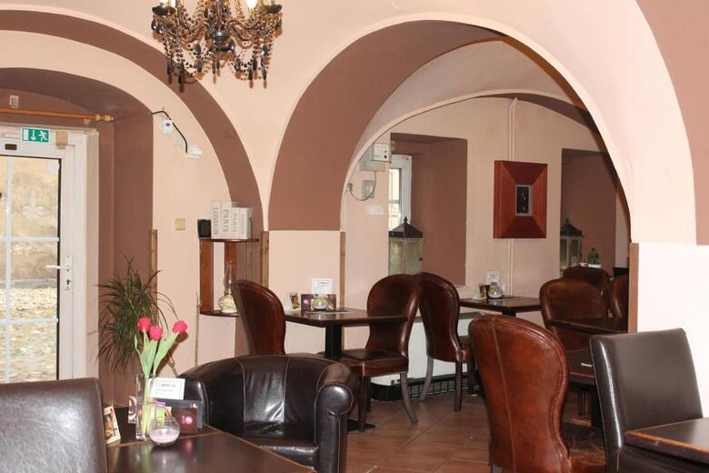 Hostal Enjoy Inn