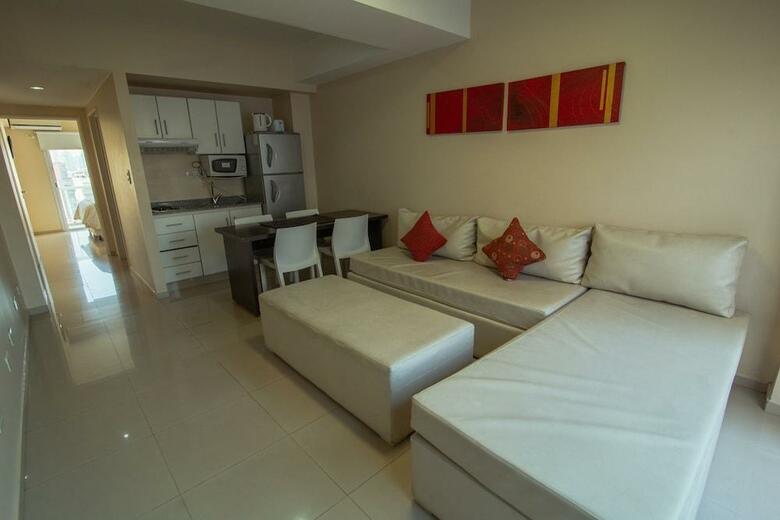 Isi Baires Apart & Suites