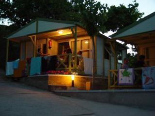 Camping Bungalows El Far