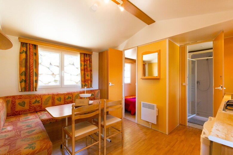 Camping Bungalows El Far