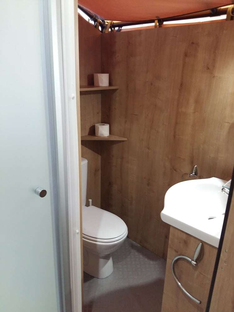 Camping Bungalows El Far
