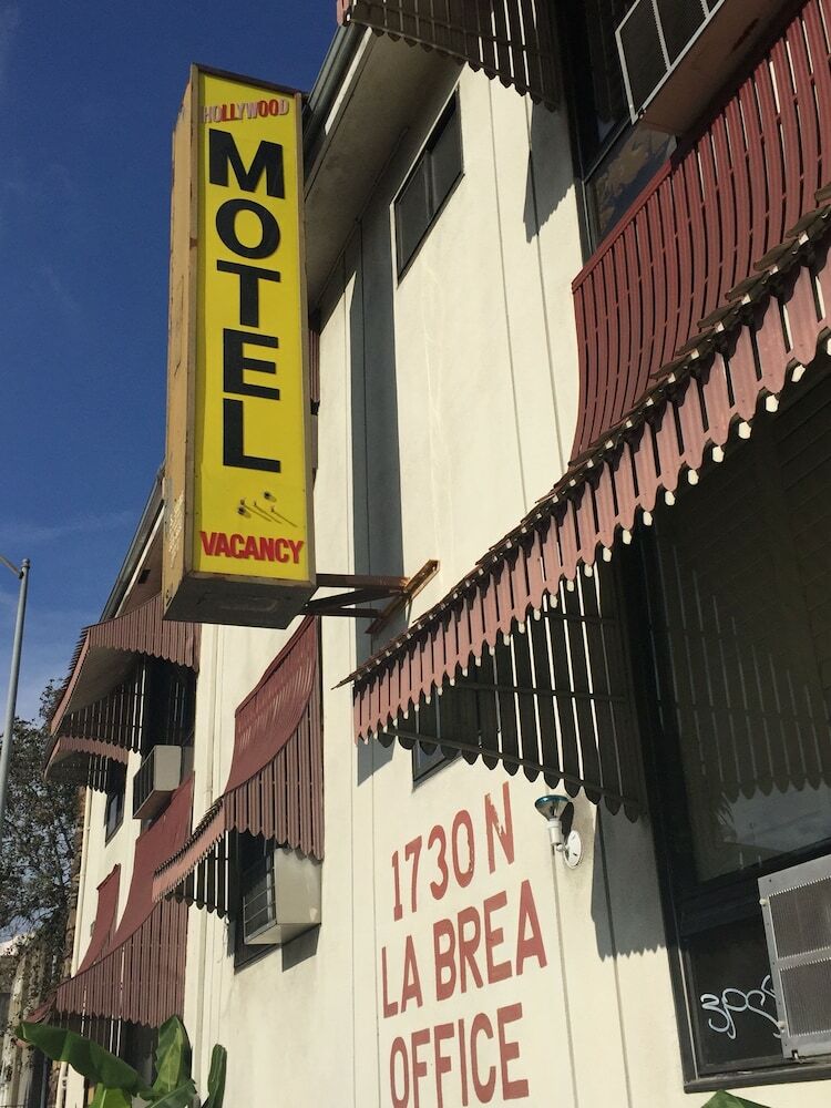 Hollywood 7 Star Motel