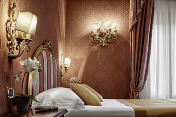 Hotel American Dinesen