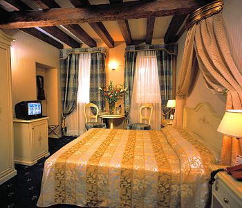 Hotel Ca� Del Duca