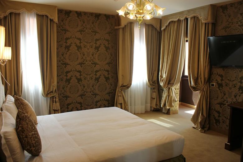 Hotel Casanova