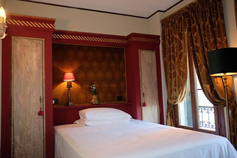 Hotel La Calcina Suites