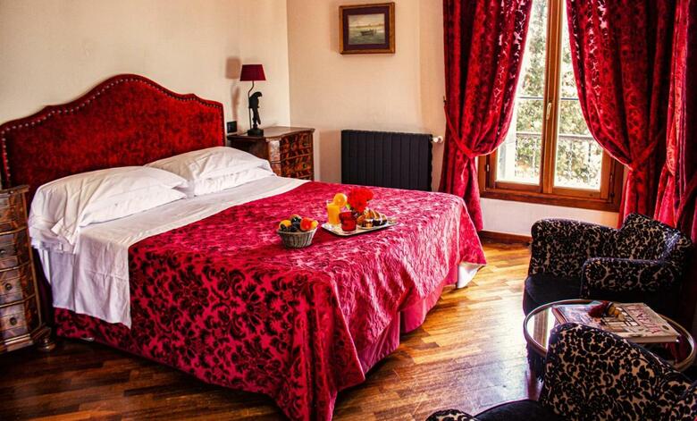 Hotel La Calcina Suites