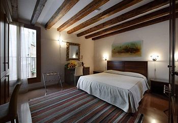 Hotel Ca� Pozzo Inn