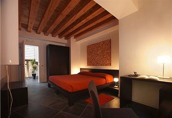 Hotel Ca� Pozzo Inn