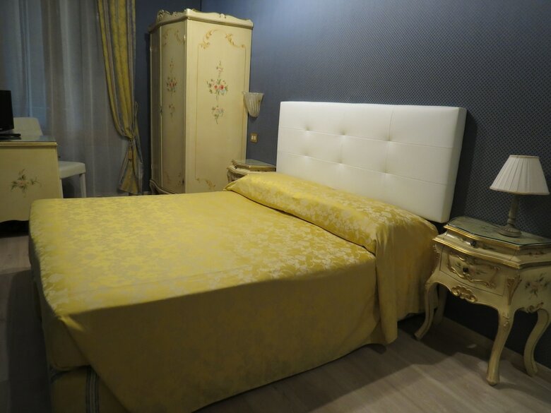 Hotel Bridge