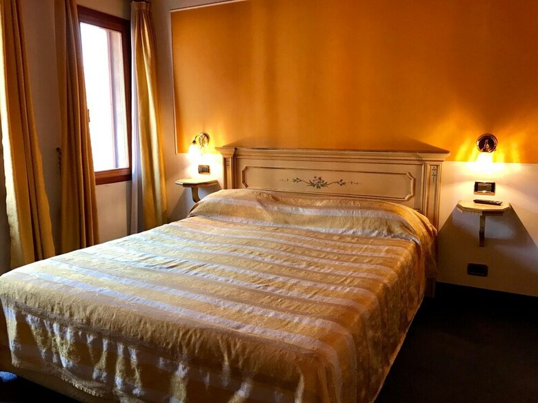 Hotel Alla Corte Rossa