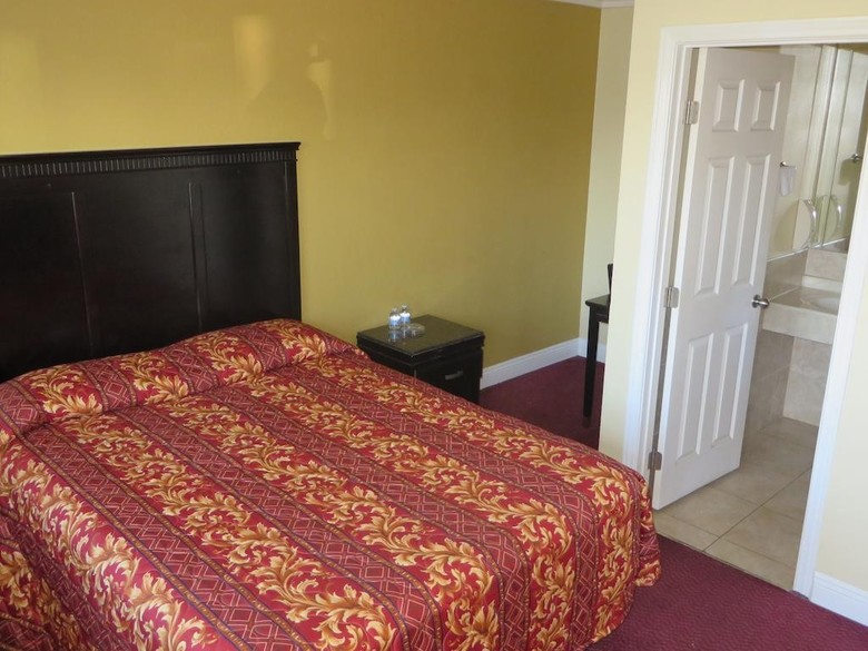 New Bay Motel