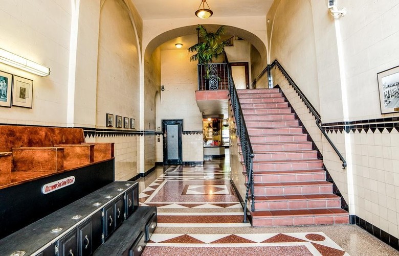 Apartamento Ray W. Suites