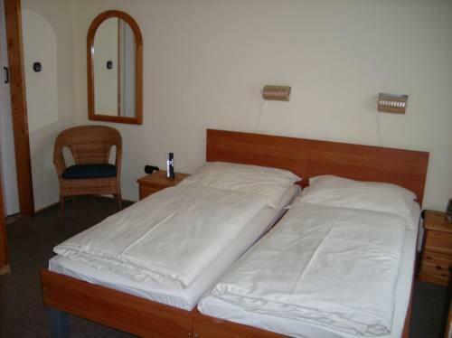 Hostal Domhotel Bed & Breakfast