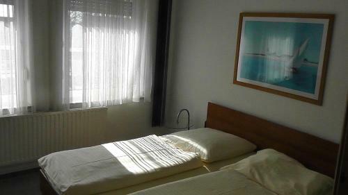 Hostal Domhotel Bed & Breakfast