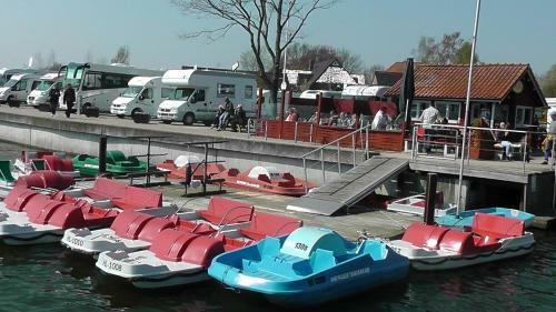 Hostal Domhotel Bed & Breakfast