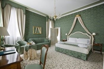 Hotel UNA Venezia