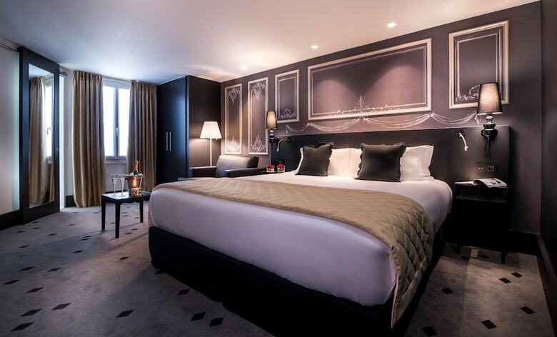 Hotel NH Paris Champs-elys�es