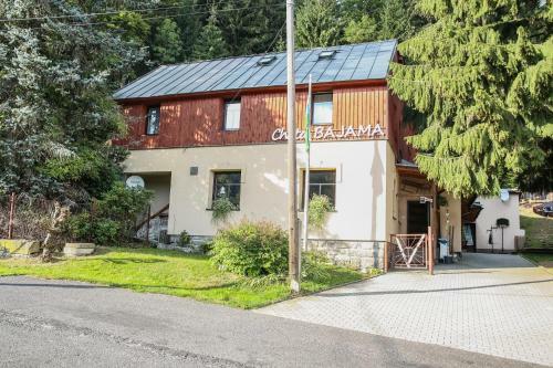 Hostal Chata Bajama