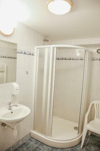 Hostal Chata Bajama