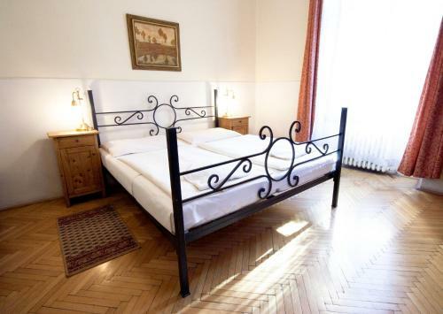 Hotel U Zlateho Jelena