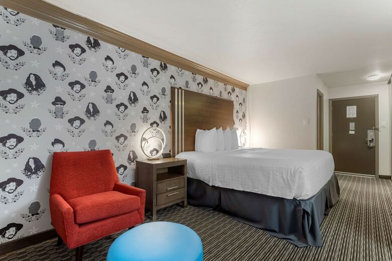 Aiden Austin City Hotel