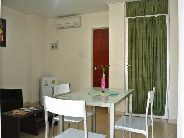 Hotel Lirio Blanco