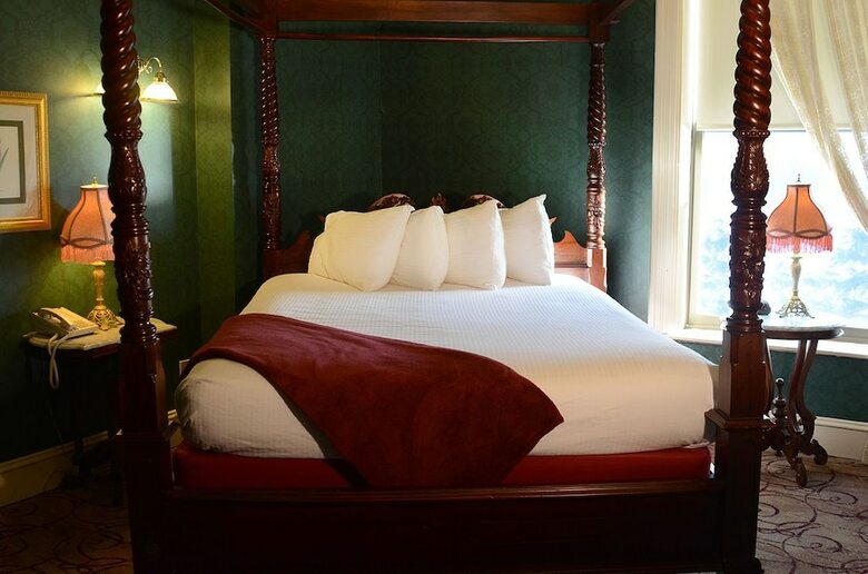 Hotel Water Street Inn