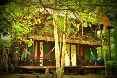 Lodge Acuali Ecohostal