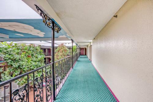 Motel Presidential Suites Tulsa