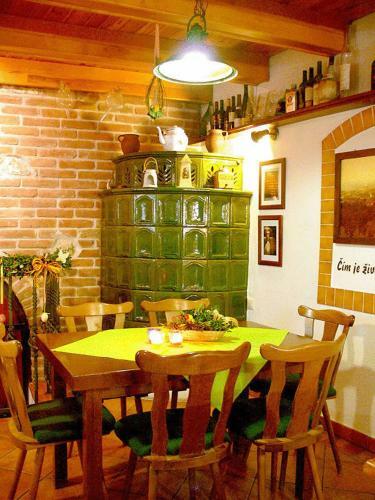 Hostal Vina?sk� Dv?r